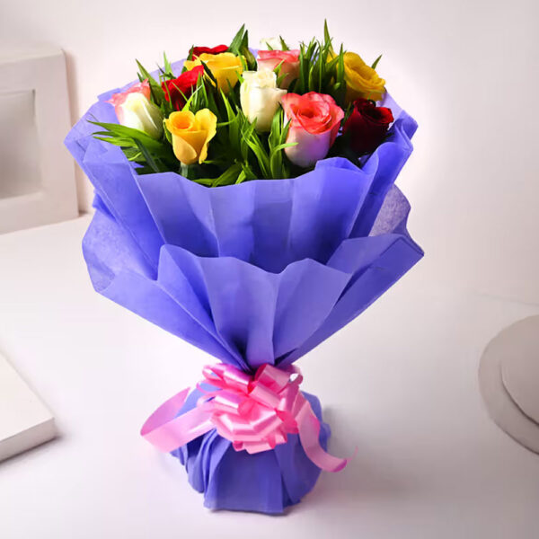 Beautiful Bouquet of 10 Mixed Roses